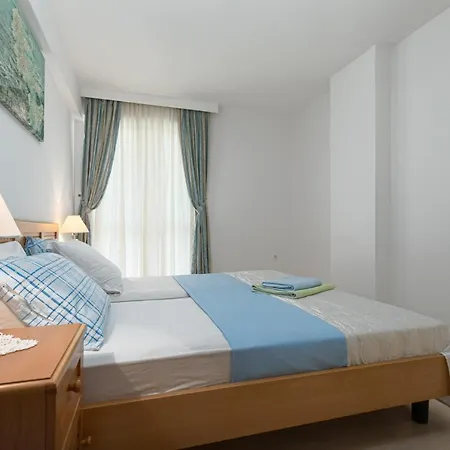Apartment Gloria *