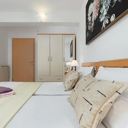 Apartment Gloria Porec